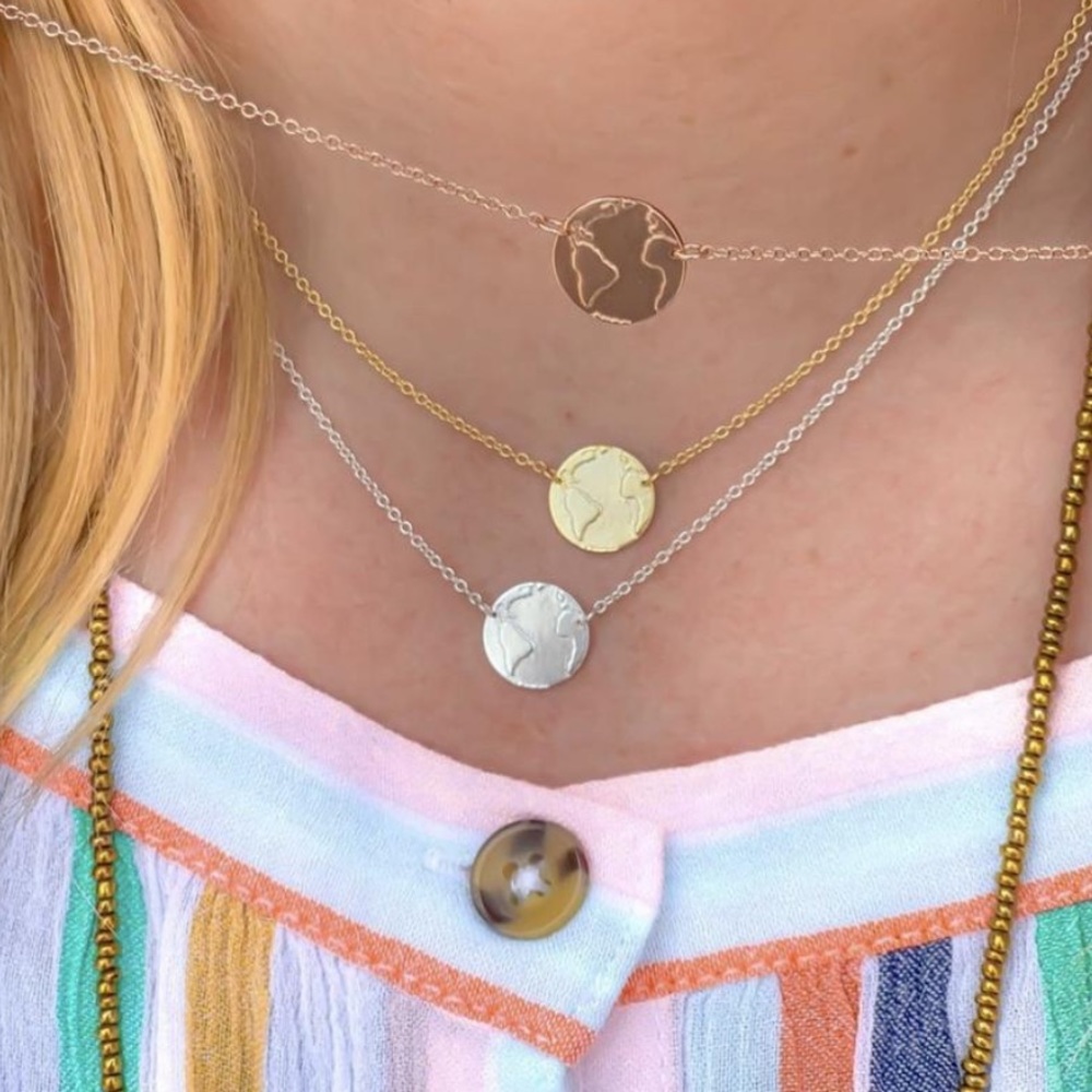 ***GOLD*** TRAVEL THE WORLD NECKLACE